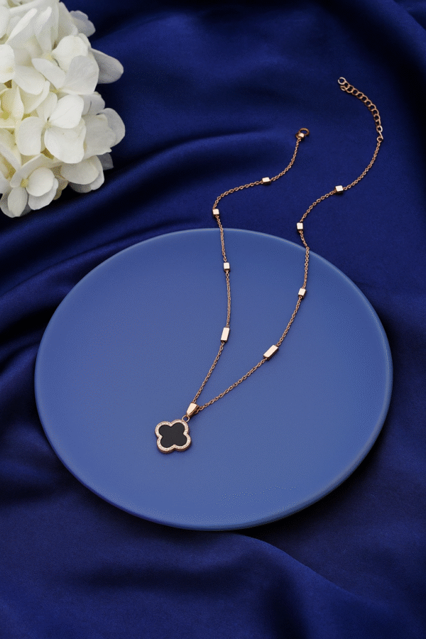 CLOVE JOUEL NECKPIECE - Image 3